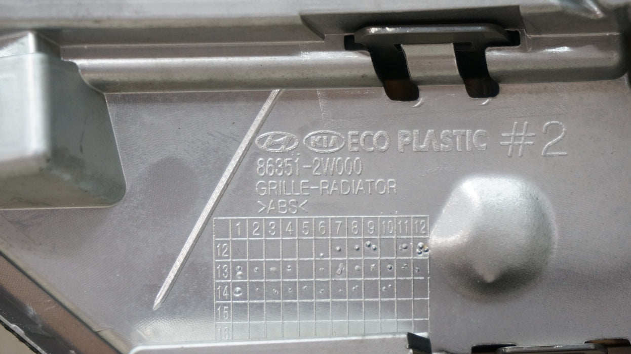 2013-2015 HYUNDAI SANTA FE FRONT RADIATOR GRILLE GRILL 86351-2W000 OEM