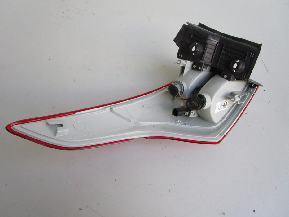 13 14 15 FORD ESCAPE REAR RIGHT TAIL LIGHT OEM