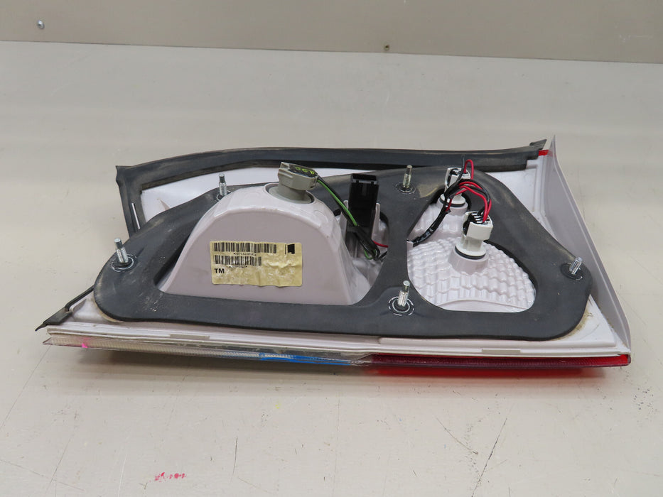 2010-2017 GMC TERRAIN REAR LEFT DRIVER SIDE TAIL LIGHT INNER OEM