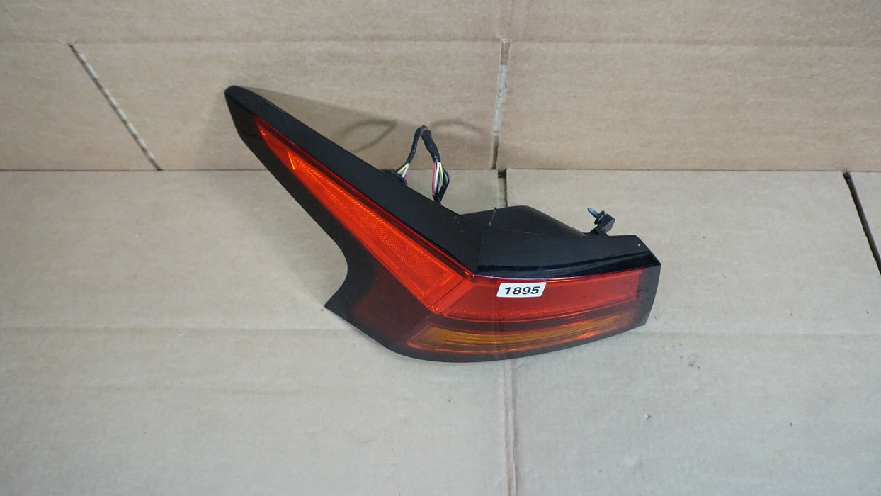 2019-2020 NISSAN ALTIMA LEFT DRIVER SIDE OUTER TAIL LIGHT HALOGEN LAMP 19 20 OEM