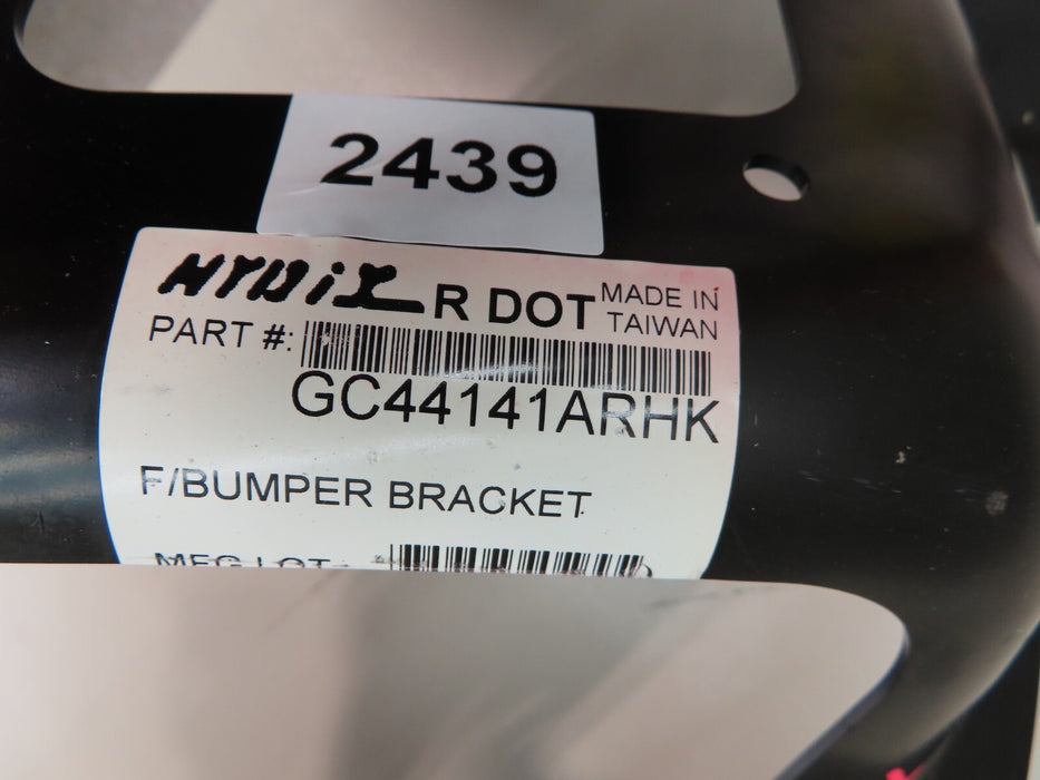 2014-2015 GMC SIERRA 1500 FRONT RIGHT BUMPER MOUNT BRACKET AFTERMARKET GM1063109