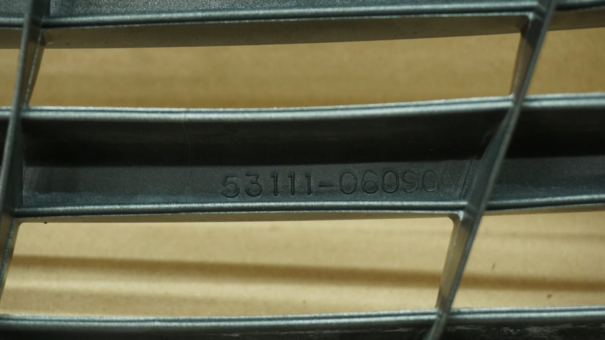 2007-2009 TOYOTA CAMRY FRONT CENTER GRILL GRILLE OEM 53111-06090 07 08 09