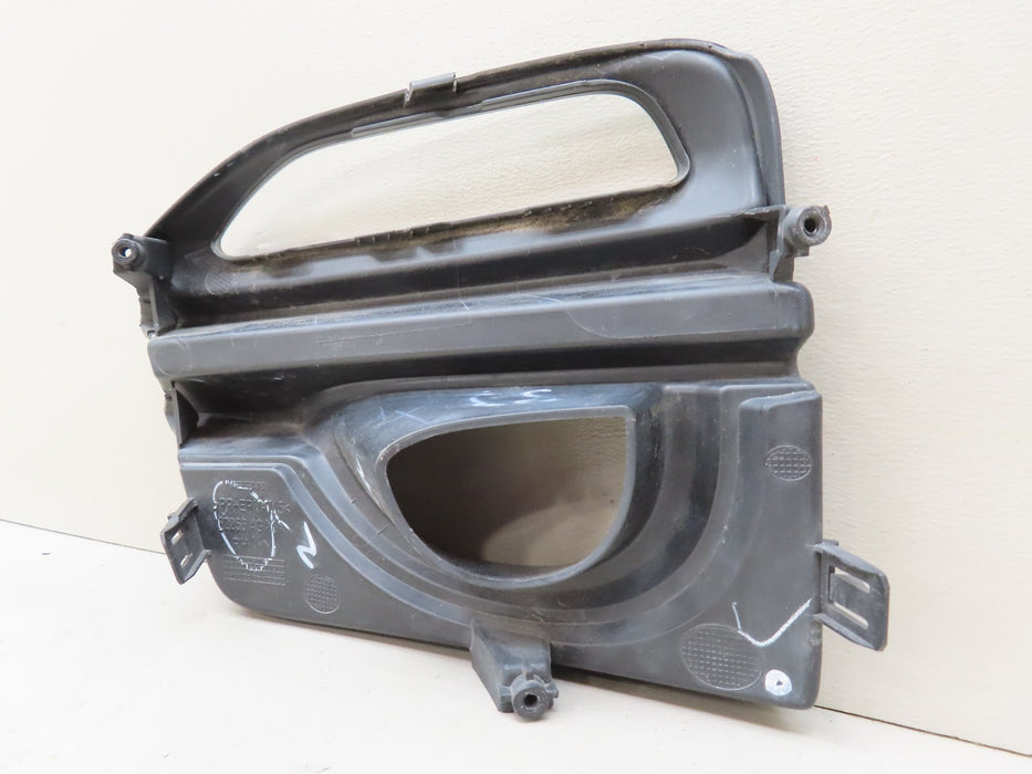 2014-2017 INFINITI Q50 FRONT RIGHT PASSENGER SIDE FOG LIGHT BEZEL OEM