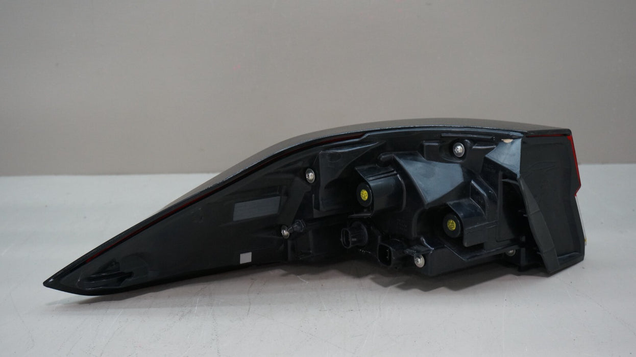 2022-2024 TOYOTA COROLLA CROSS REAR RIGHT PASSENGER SIDE LED TAIL LIGHT OEM
