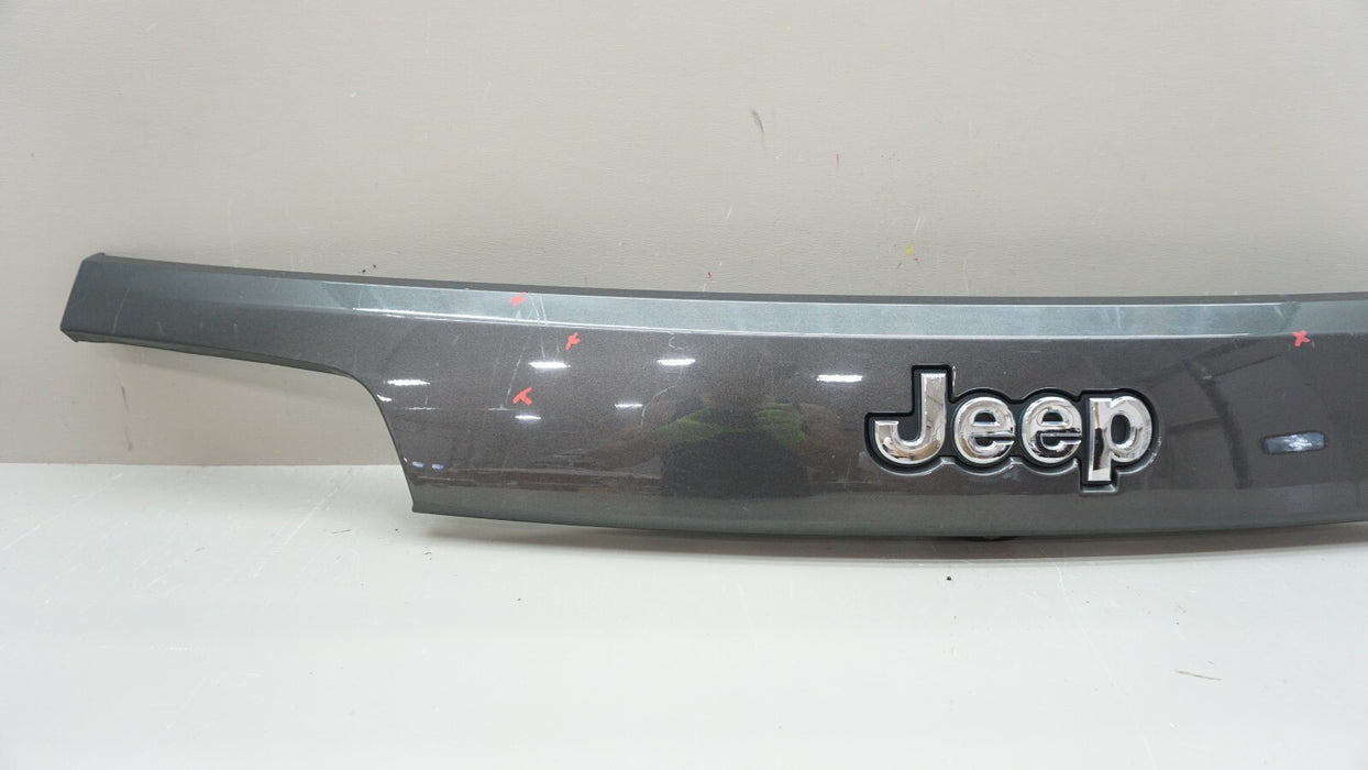 2016-2021 JEEP GRAND CHEROKEE LIFTGATE LIGHT MOLDING OEM 1WD55TRMAD