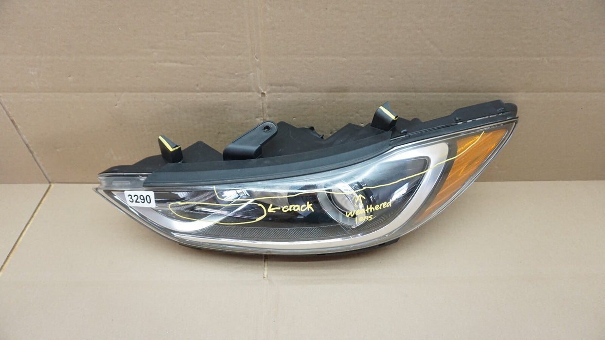 2017-2018 HYUNDAI ELANTRA FRONT LEFT DRIVER SIDE HEADLIGHT HALOGEN HEADLAMP OEM