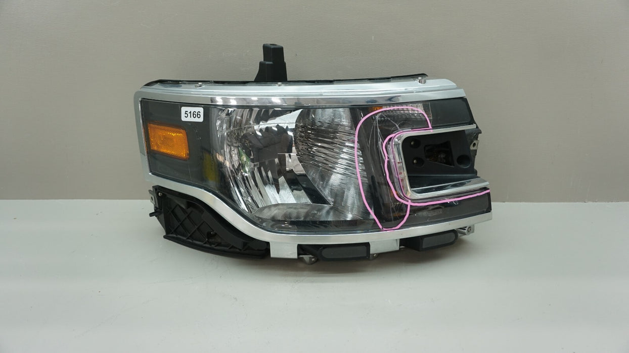 2013-2019 FORD FLEX FRONT RIGHT PASSENGER SIDE HEADLIGHT HALOGEN OEM