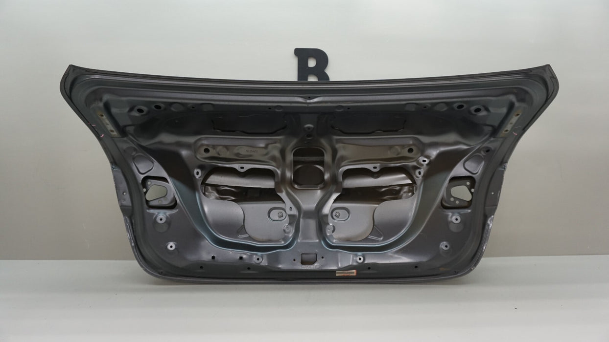 2013-2018 TOYOTA AVALON LIMITED REAR TRUNK LID W/ NAMEPLATE EMBLEM BADGE OEM