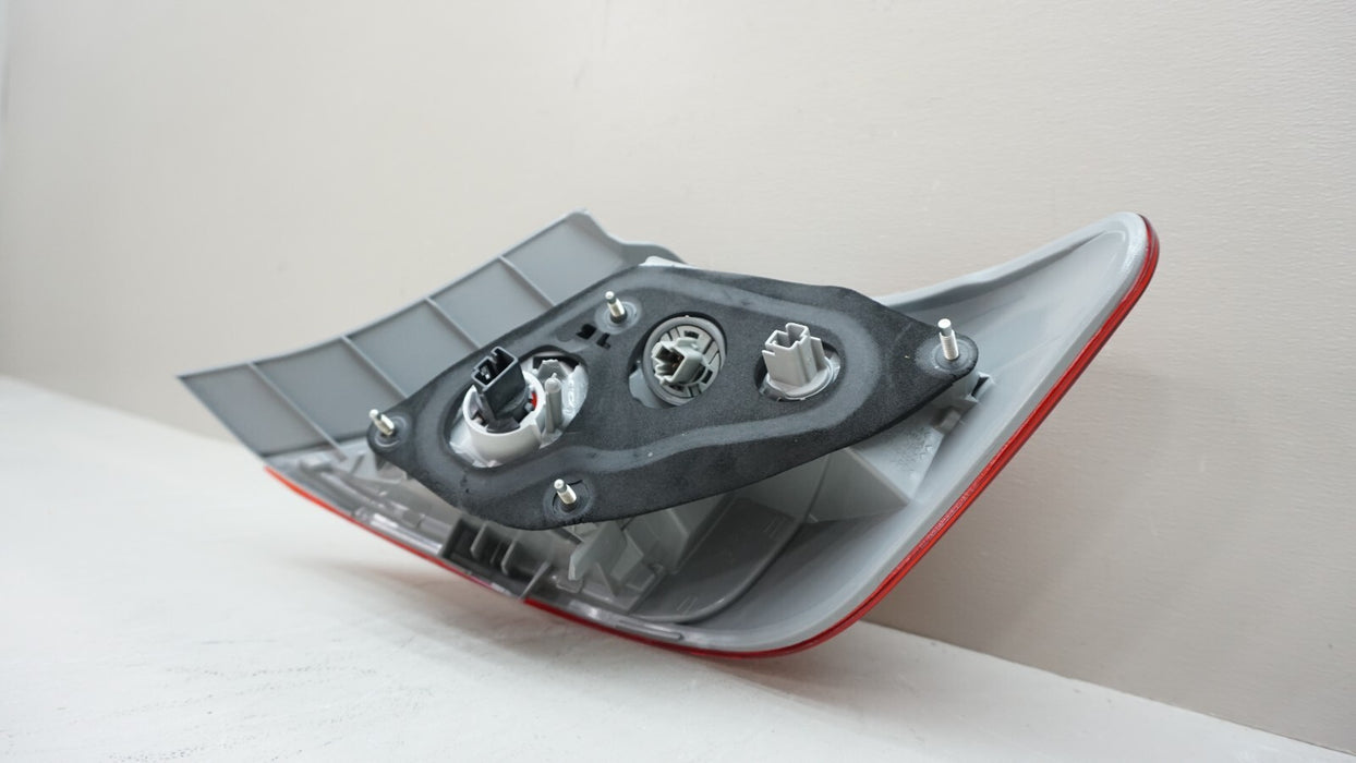 2012-2014 TOYOTA CAMRY REAR LEFT DRIVERS SIDE TAIL LIGHT OME 2013
