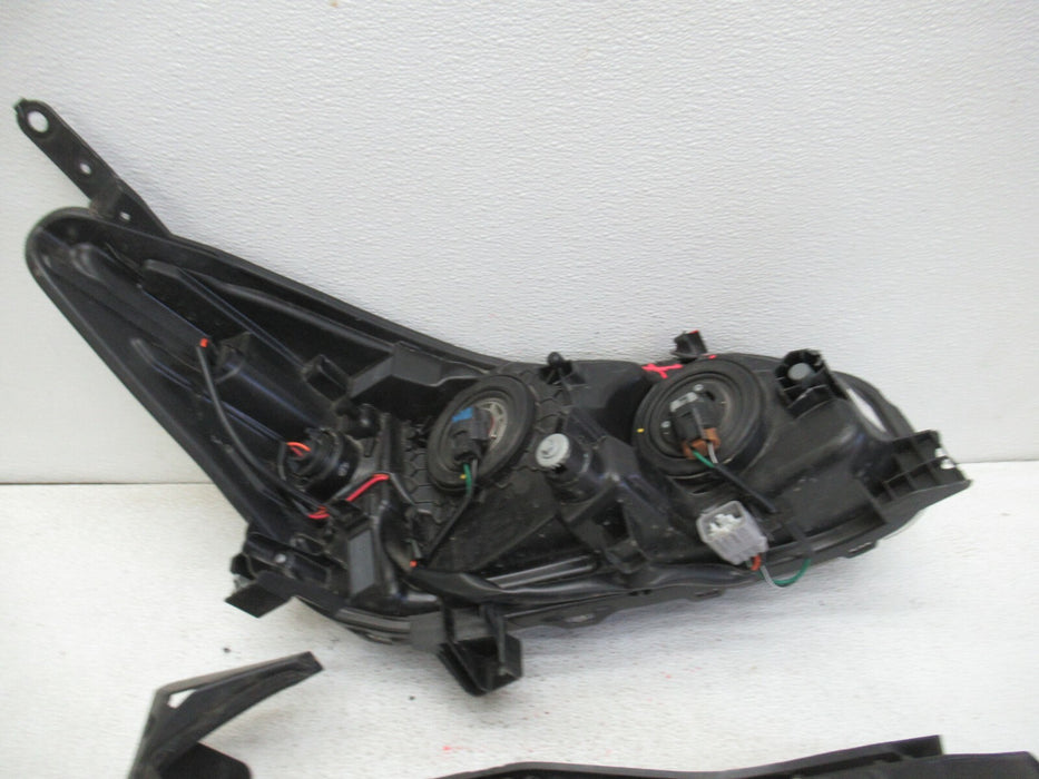 2017-2019 SUBARU IMPREZA FRONT LEFT DRIVER SIDE HEADLIGHT HEAD LAMP HALOGEN OEM