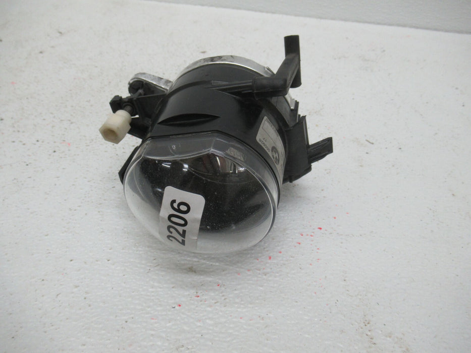 2004-2006 BMW 330CI E46 COUPE FRONT LEFT DRIVER SIDE FOG LIGHT LAMP LENS OEM