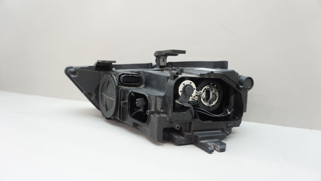 2016-2018 AUDI Q3 RIGHT PASSENGER SIDE XENON HEADLIGHT HEADLAMP W/O BALLAST OEM