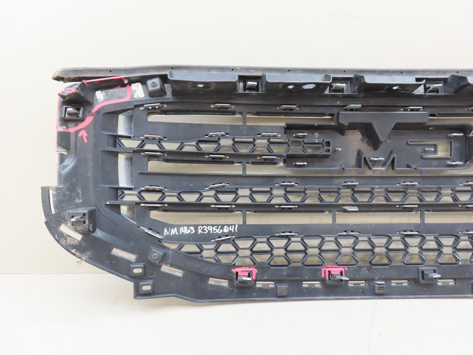 2017-2019 GMC ACADIA SLT SUV FRONT BUMPER GRILLE GRILL W/ EMBLEM OEM