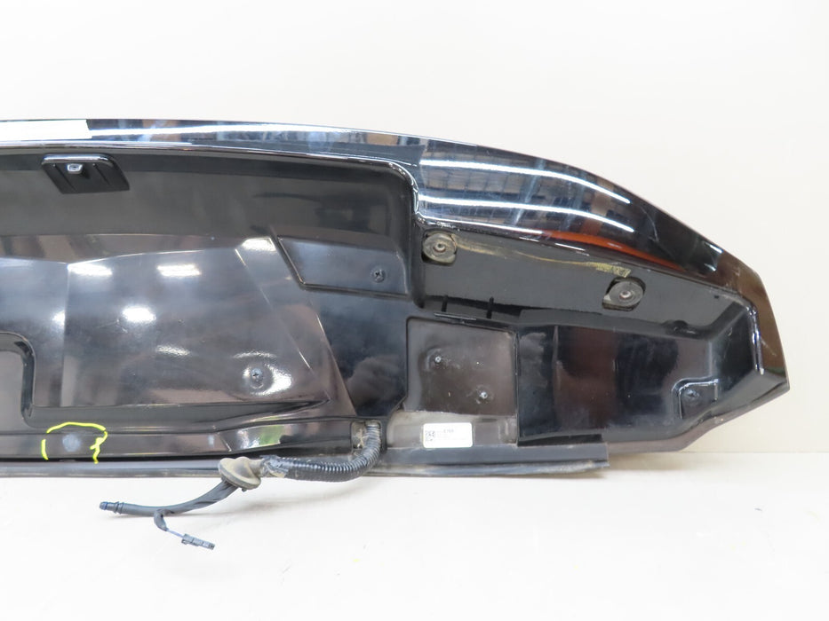 2015-2020 GMC YUKON REAR TAILGATE LIFTGATE SPOILER W/ THIRD LIGHT OEM 84554769