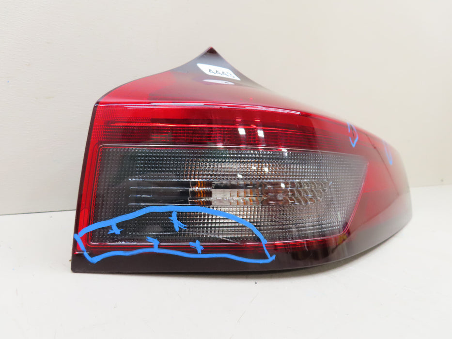 2021-2024 NISSAN ROGUE RIGHT PASSENGER OUTER TAIL LIGHT HALOGEN/LED OEM