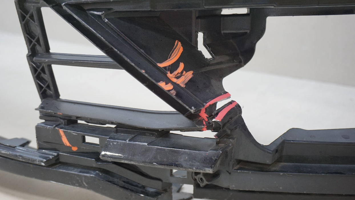 2019-2020 VOLKSWAGEN TIGUAN R-LINE FRONT BUMPER COVER OEM 19 20