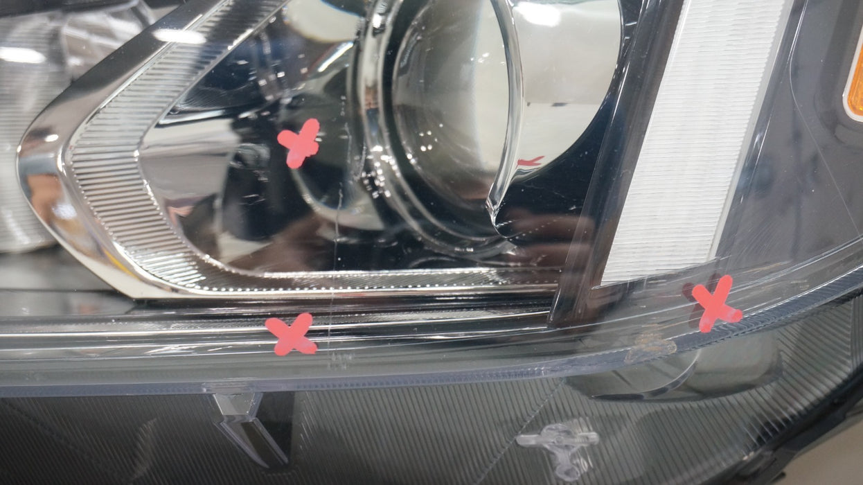 2019-2021 HYUNDAI TUCSON FRONT LEFT DRIVERS SIDE HALOGEN HEADLIGHT OEM