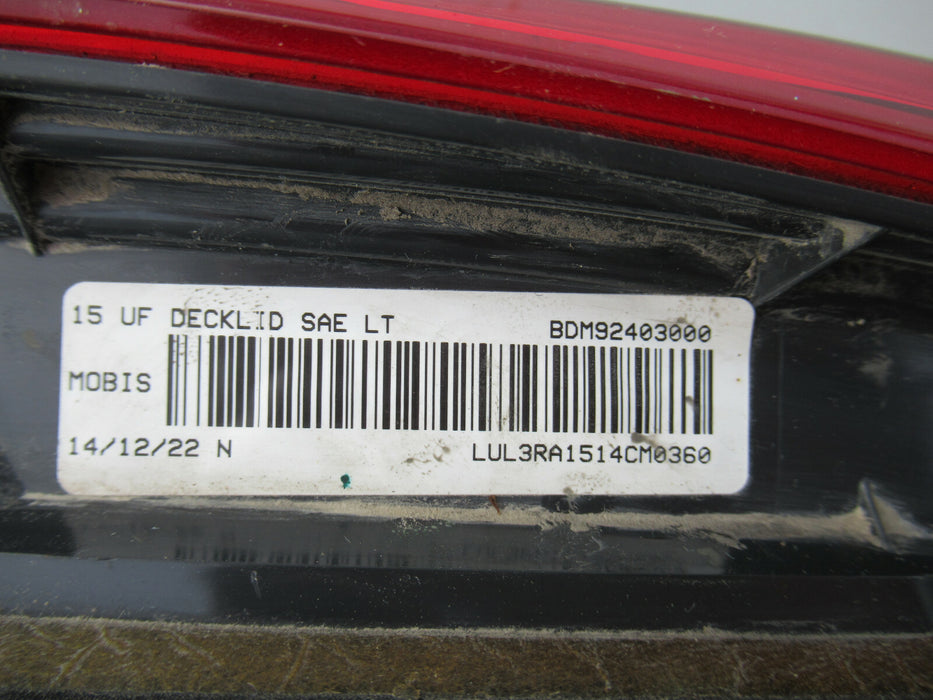 2015 2016 2017 CHRYSLER 200 LEFT DECK LID TAILLIGHT LAMP OEM