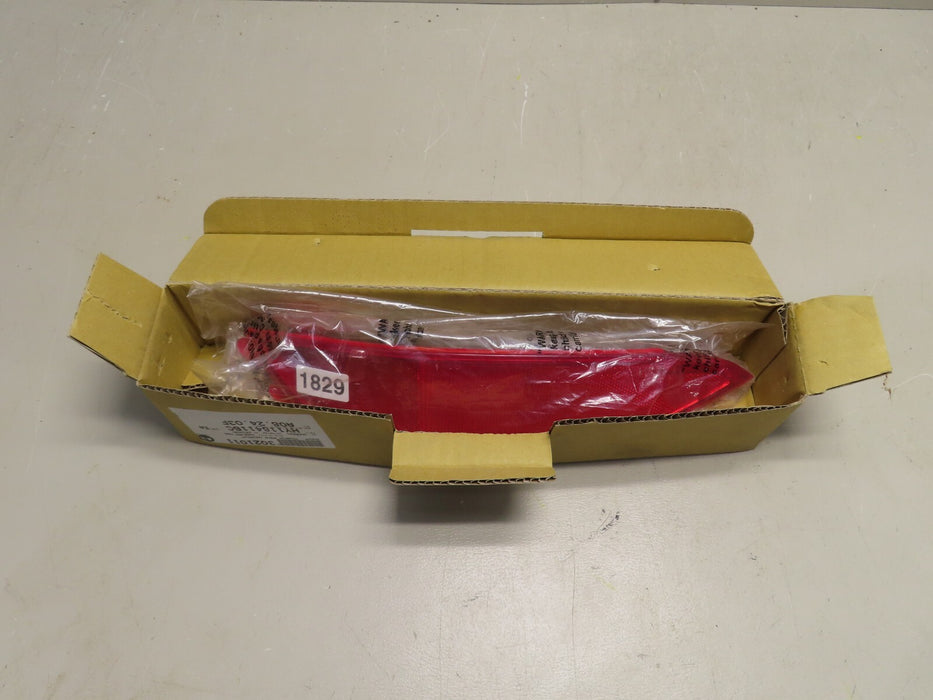 2016-2018 HYUNDAI TUCSON REAR LEFT BUMPER REFLECTOR TYC AFTERMARKET HY1184116C