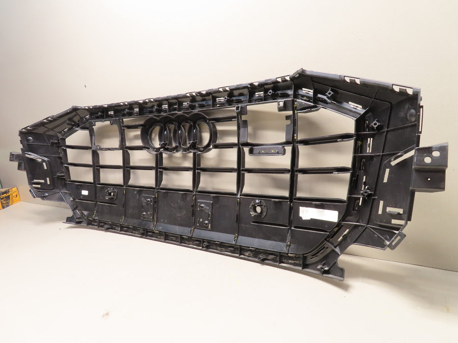 2019 2020 2021 Audi Q8 4M8 Front Bumper Grille Grill OEM 4M8853651