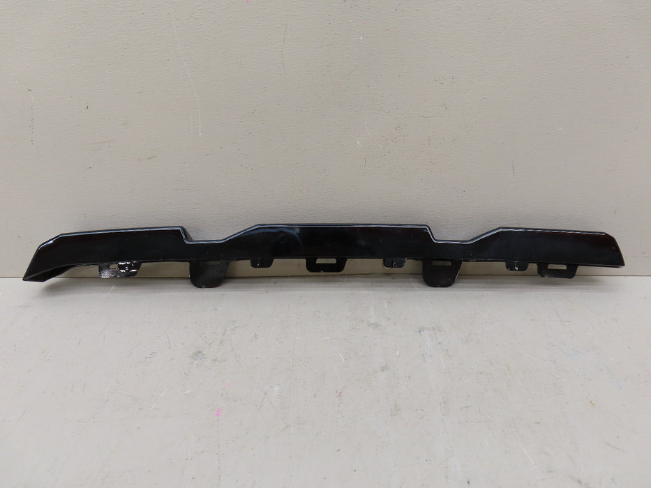 2022 2023 CHEVROLET SILVERADO 1500 FRONT GRILLE RH TRIM PIECE  OEM