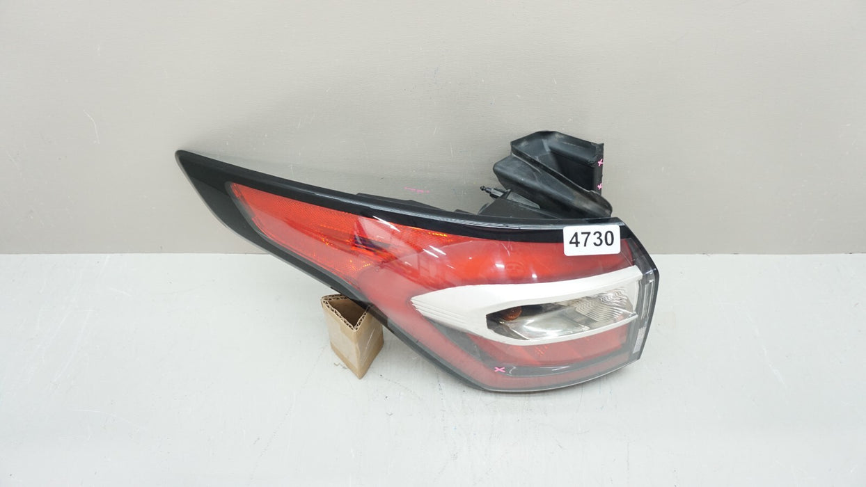 2017-2019 FORD ESCAPE REAR LEFT DRIVERS SIDE TAIL LIGHT OEM 17 18 19