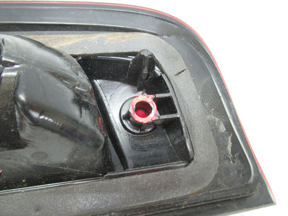 2014 - 2018 CHEVROLET SILVERADO 1500 HIGH MOUNTED 3RD THIRD BRAKE STOP LAMP OEM