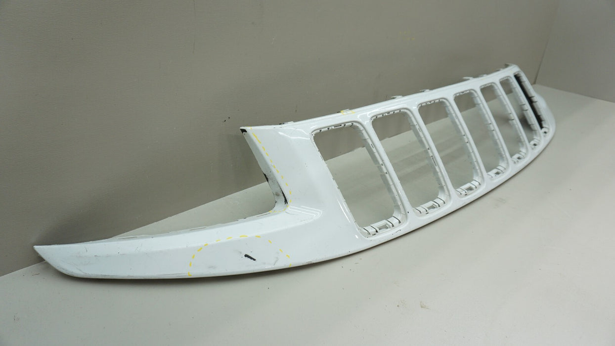 2014-2016 JEEP GRAND CHEROKEE FRONT UPPER CENTER RADIATOR GRILLE OEM 1WL32TRM