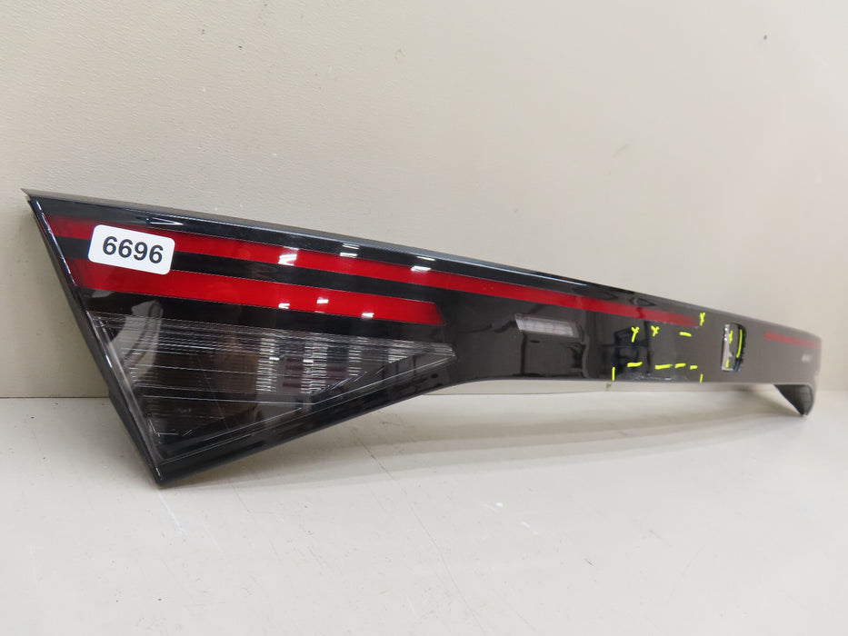 2023 2024 HONDA ACCORD REAR CENTER TRUNK TAIL LIGHT LED OEM