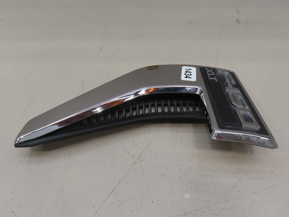 2021-2023 FORD F150 F-150 XLT LEFT DRIVER FENDER EMBLEM OEM ML34-16B115