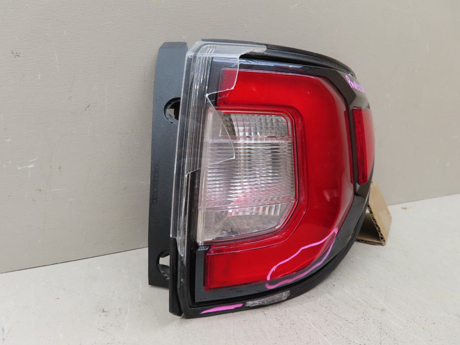 2013-2016 GMC ACADIA REAR RIGHT OUTER TAIL LIGHT BRAKE STOP LAMP OEM 23236015
