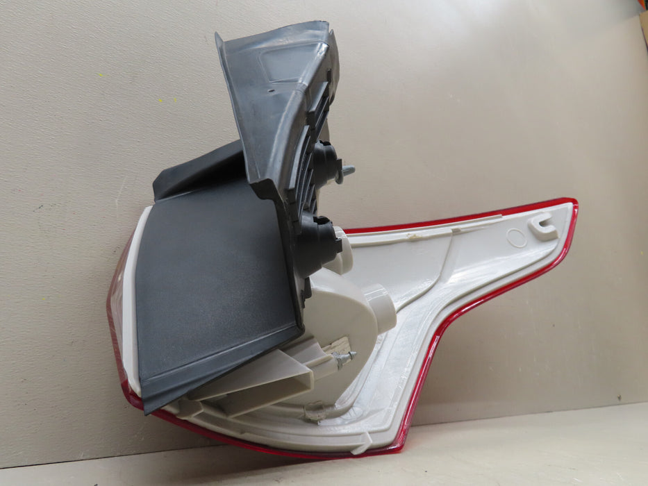 2013-2016 FORD ESCAPE REAR LEFT DRIVER TAIL LIGHT OUTER HALOGEN OEM