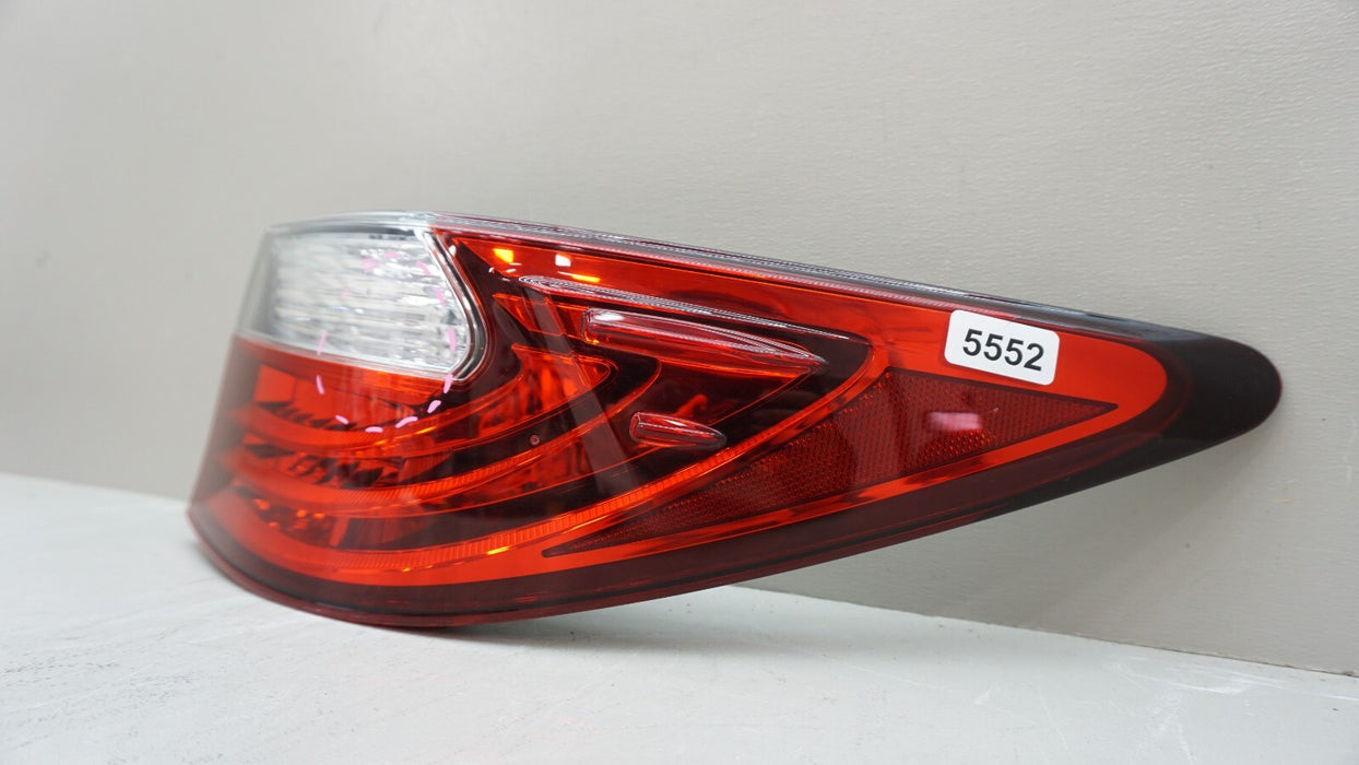 2013-2015 LEXUS ES350 ES300H REAR RIGHT PASSENGER SIDE TAIL LIGHT OEM 2014