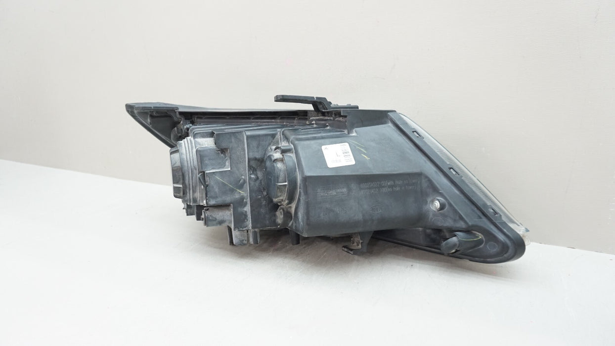 2014-2015 KIA SORENTO FRONT LEFT DRIVERS SIDE HEADLIGHT HALOGEN OEM