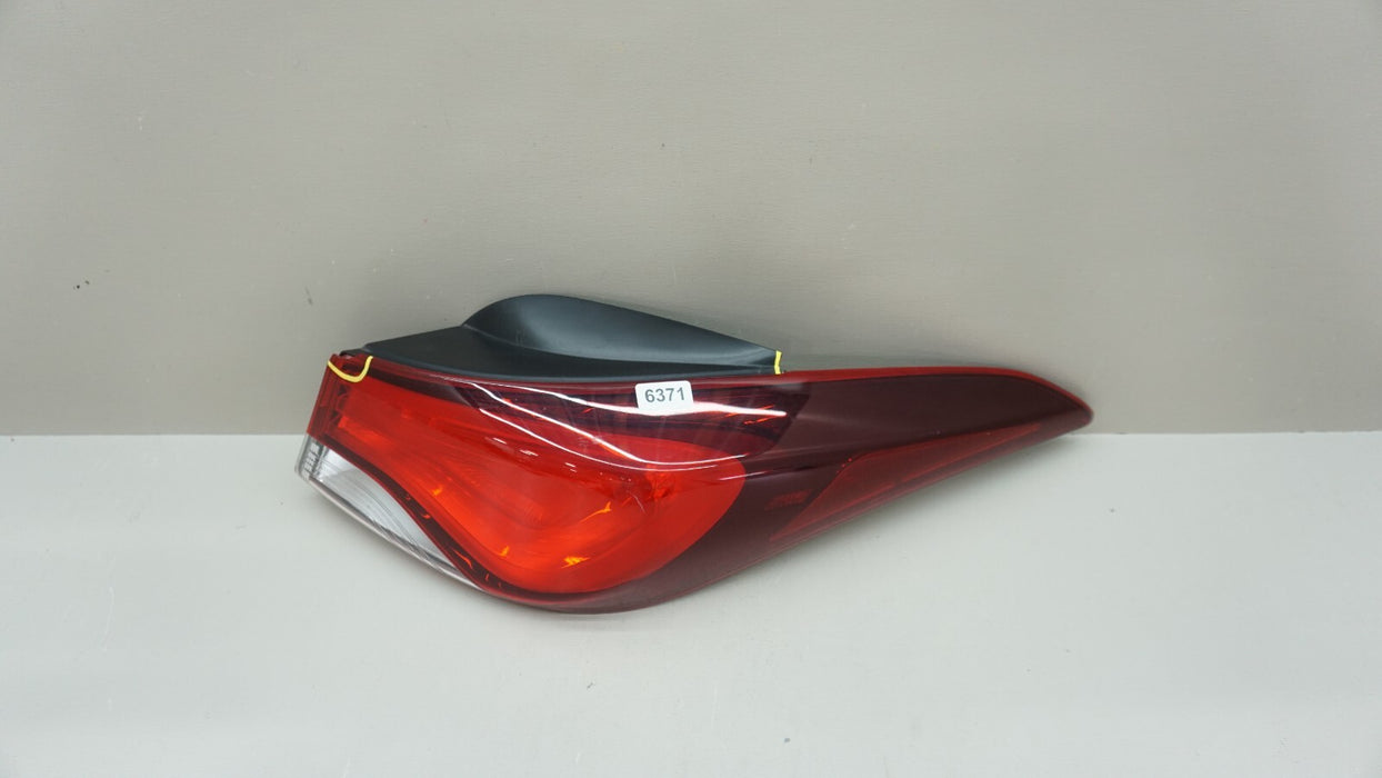 2014-2016 HYUNDAI ELANTRA REAR RH RIGHT PASSENGER SIDE TAIL LIGHT OEM
