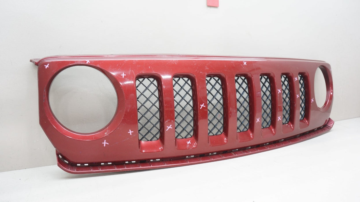 2011-2017 JEEP PATRIOT FRONT RADIATOR GRILLE GRILL 741350BS2AA OEM