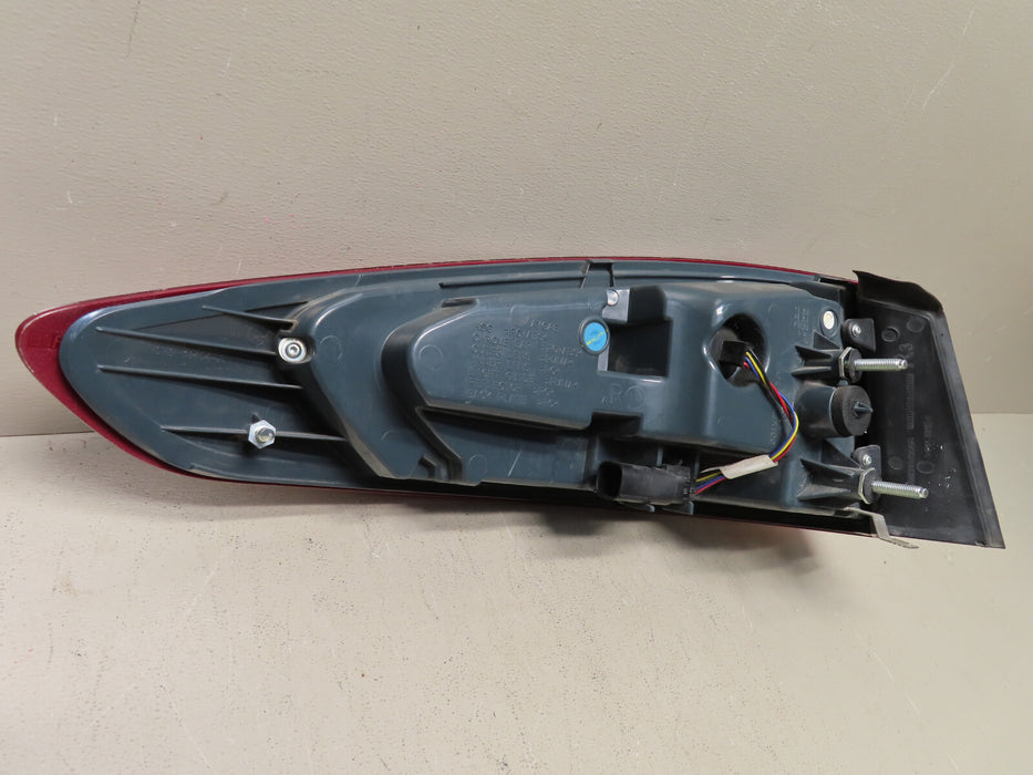 2017- 2020 FORD FUSION REAR RIGHT PASSENGER OUTER SIDE TAIL LIGHT LED OEM