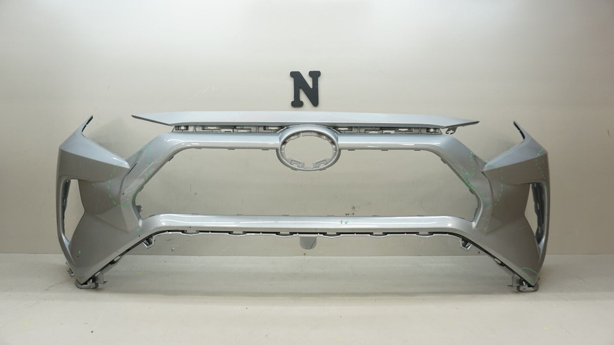 2019-2020 TOYOTA RAV4 FRONT BUMPER COVER OEM 19 20