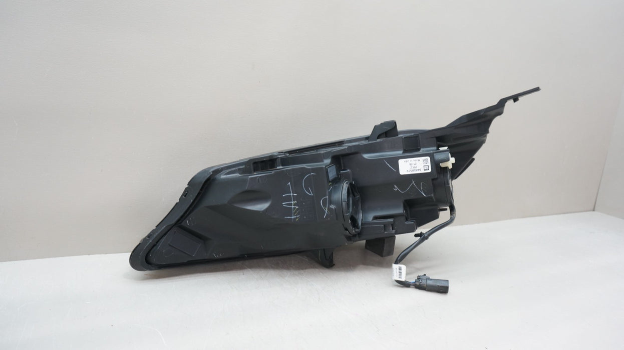 2019-2025 CHEVROLET MALIBU FRONT RIGHT SIDE HALOGEN HEADLIGHT OEM 84650572