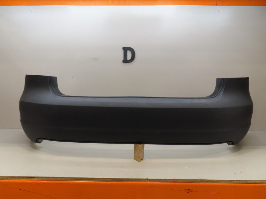 2014 2015 VOLKSWAGEN PASSAT SEDAN BUMPER COVER OEM 561 807 421