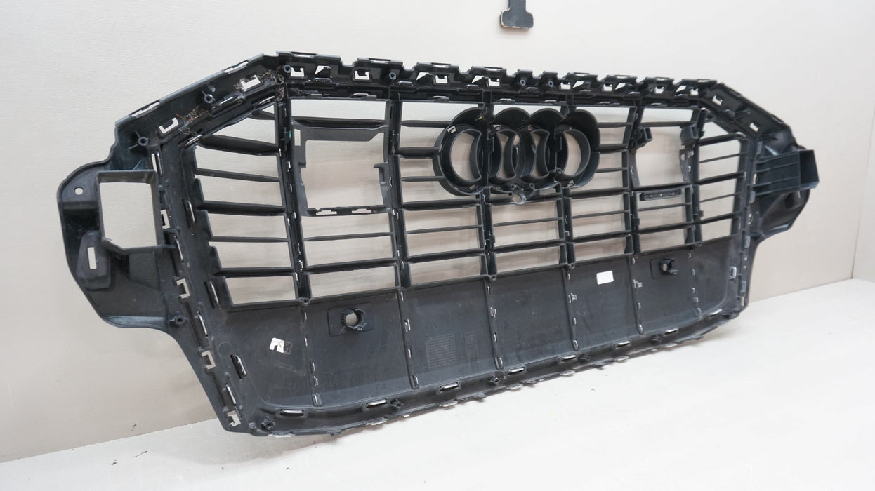 2017-2019 AUDI Q7 QUATTRO FRONT BUMPER RADIATOR GRILLE OEM  4M0853651