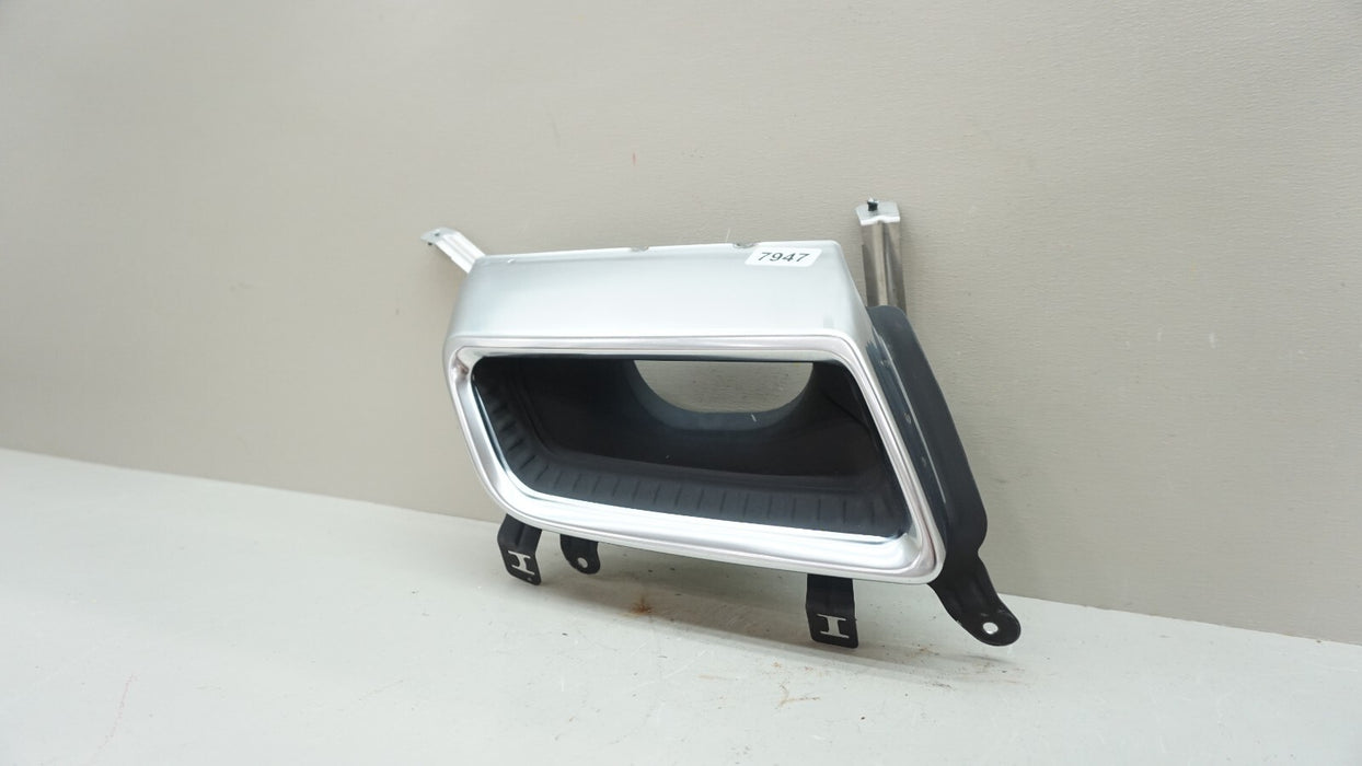 2020-2024 CADILLAC XT6 REAR RIGHT PASSENGER BUMPER EXHAUST BEZEL TIP OEM