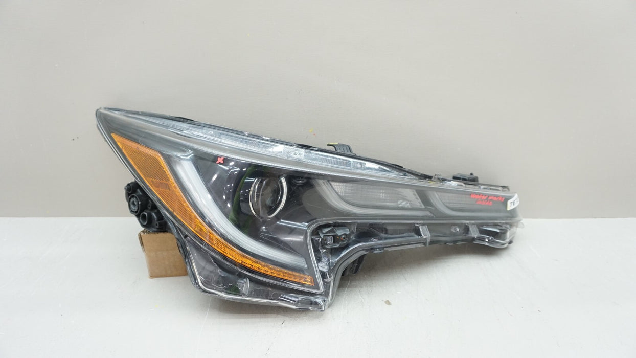 2020-2022 TOYOTA COROLLA FRONT RH RIGHT PASSENGER SIDE HEADLIGHT OEM