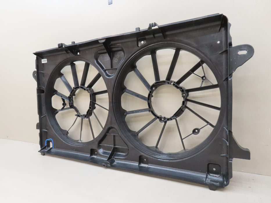 2019 2020 CHEVROLET/GMC SILVERADO-SIERRA 1500 FRONT ENGINE COOLING FAN OEM