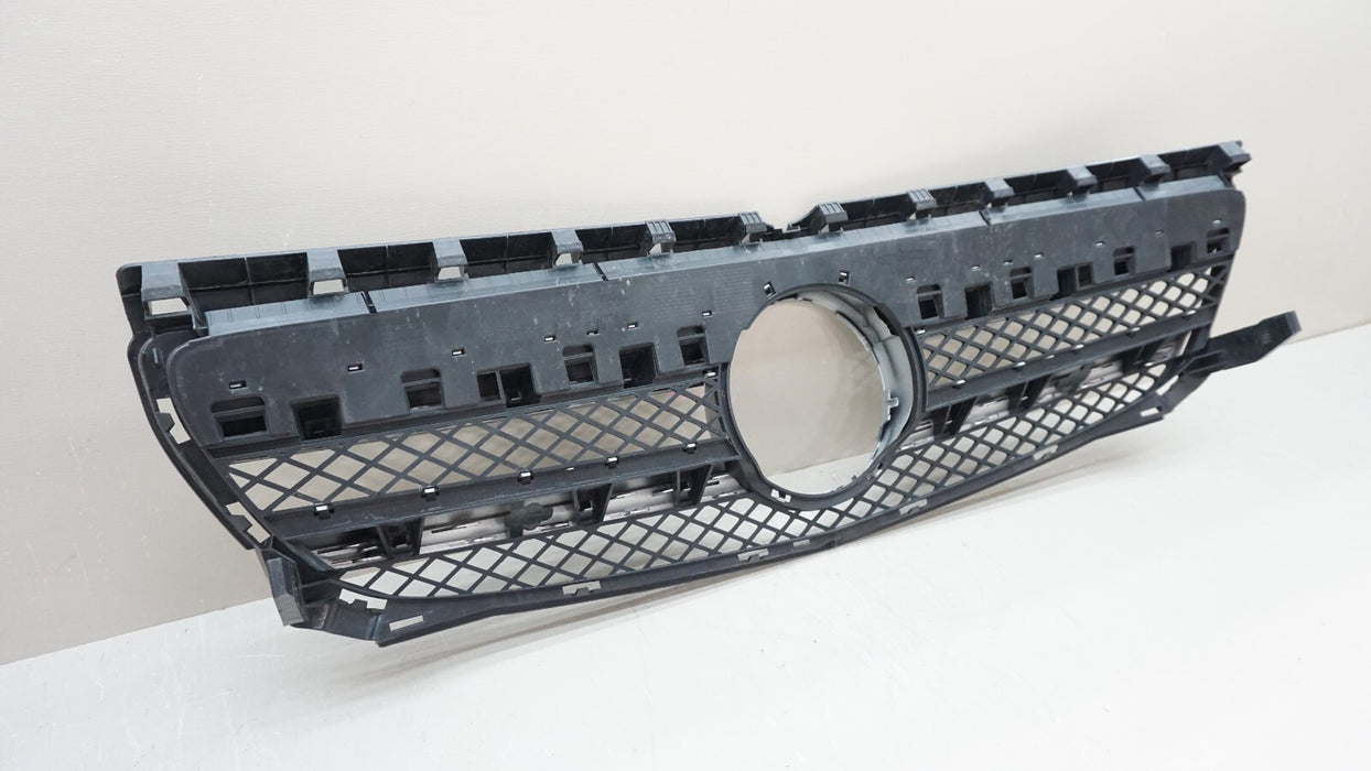 2014-2016 MERCEDES-BENZ B-CLASS W242 W246 FRONT RADIATOR GRILLE A2468880338 OEM