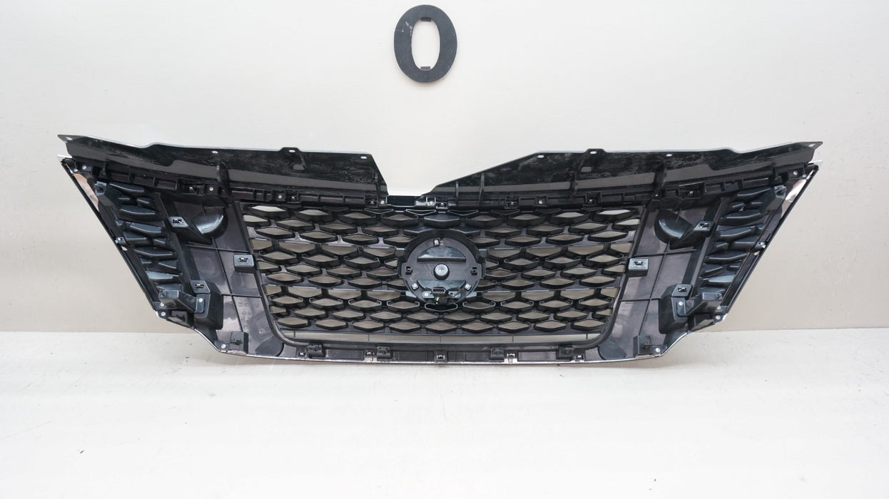 2017-2020 NISSAN ARMADA FRONT UPPER RADIATOR GRILLE GRILL 62310 5ZW0A OEM