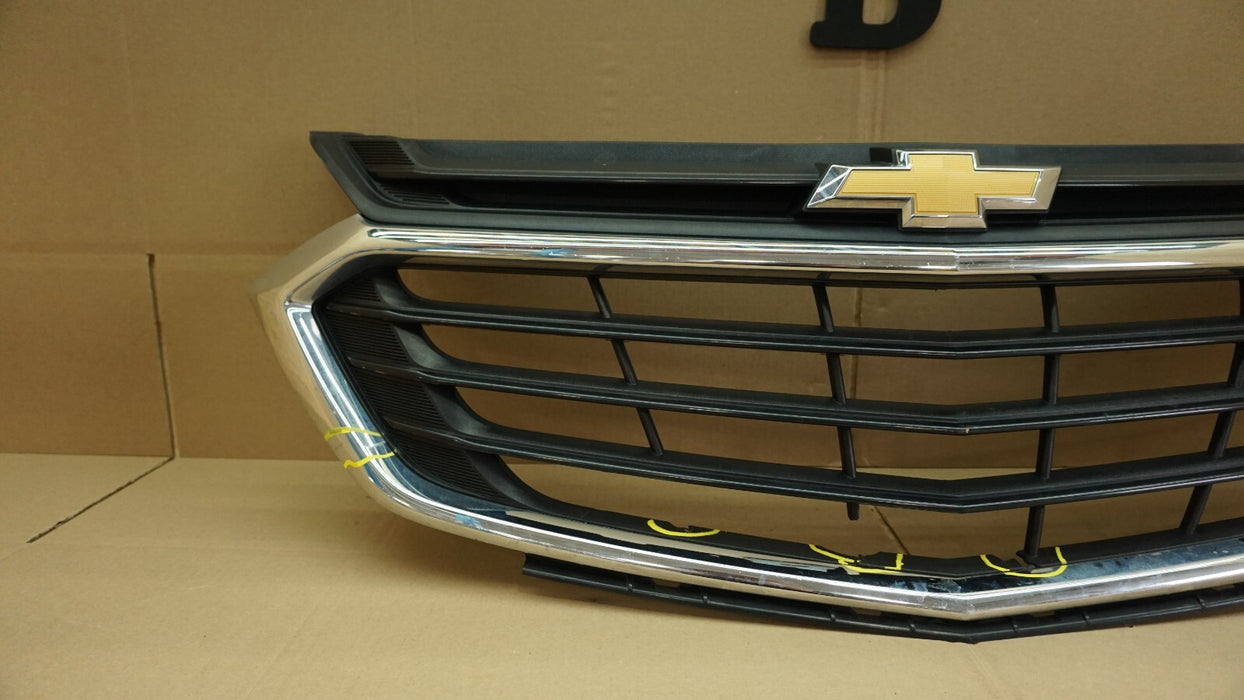 2018-2021 CHEVROLET EQUINOX FRONT BUMPER CENTER GRILL GRILLE OEM 84150748