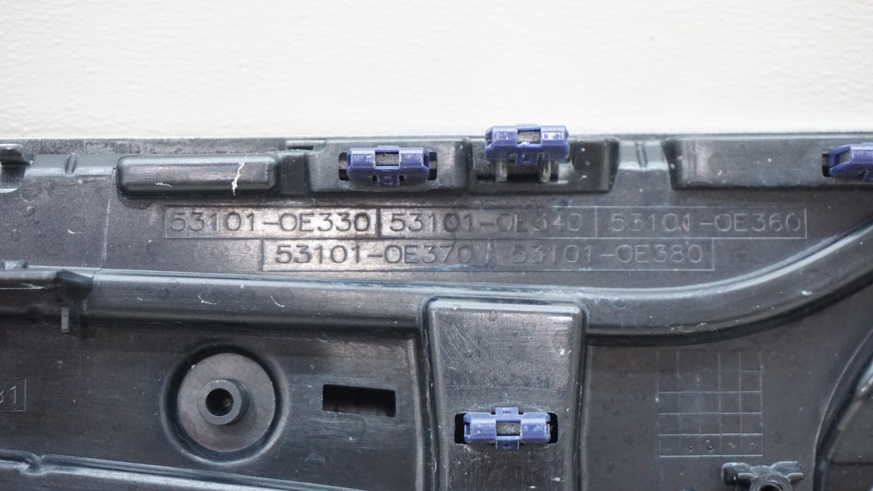 2020-2023 TOYOTA HIGHLANDER FRONT UPPER MAIN GRILLE 53101 0E330 OEM 20 21 22 23