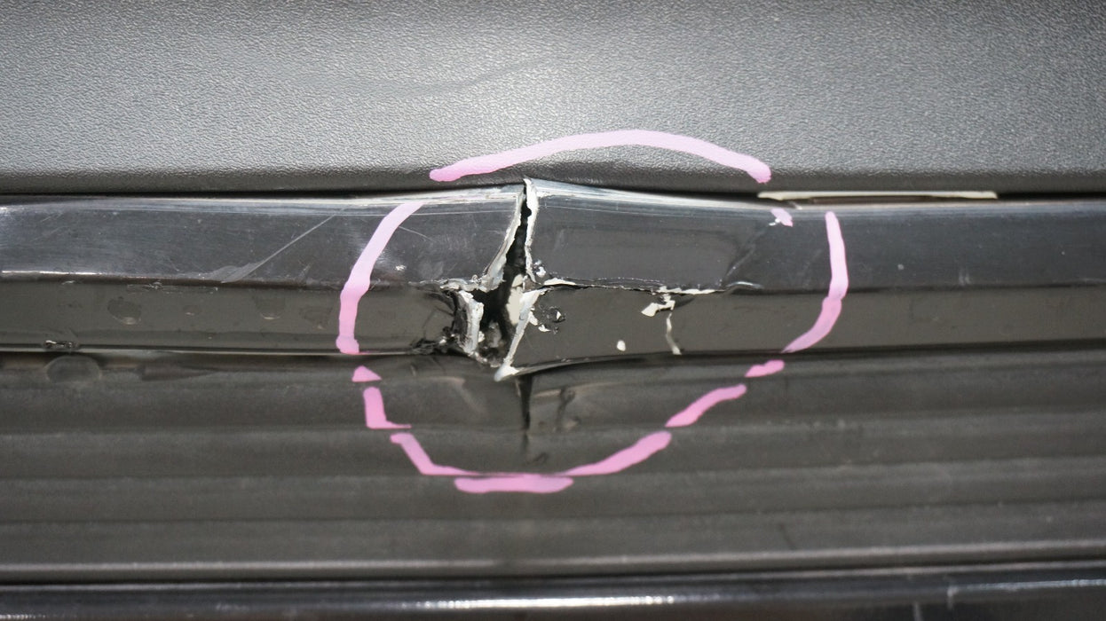 2017-2019 AUDI Q7 REAR LOWER BUMPER COVER VALANCE PANEL 4M0807521J OEM