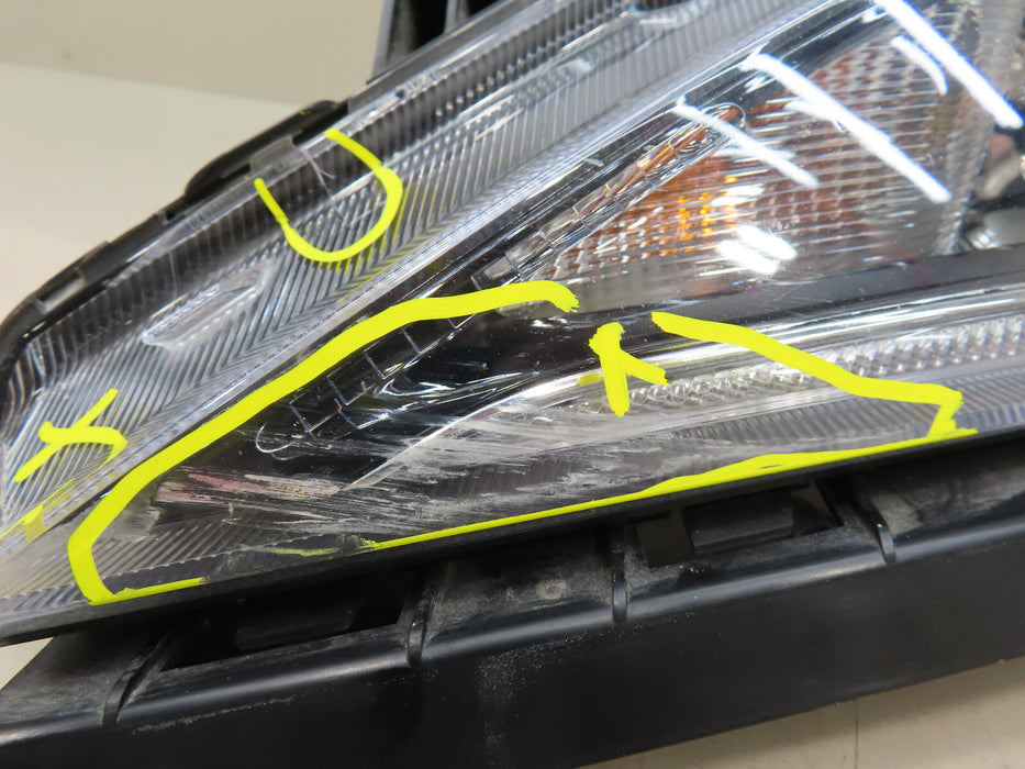 2017 - 2020 CHRYSLER PACIFICA FRONT LEFT DRIVER SIDE HEADLIGHT HEAD LAMP OEM